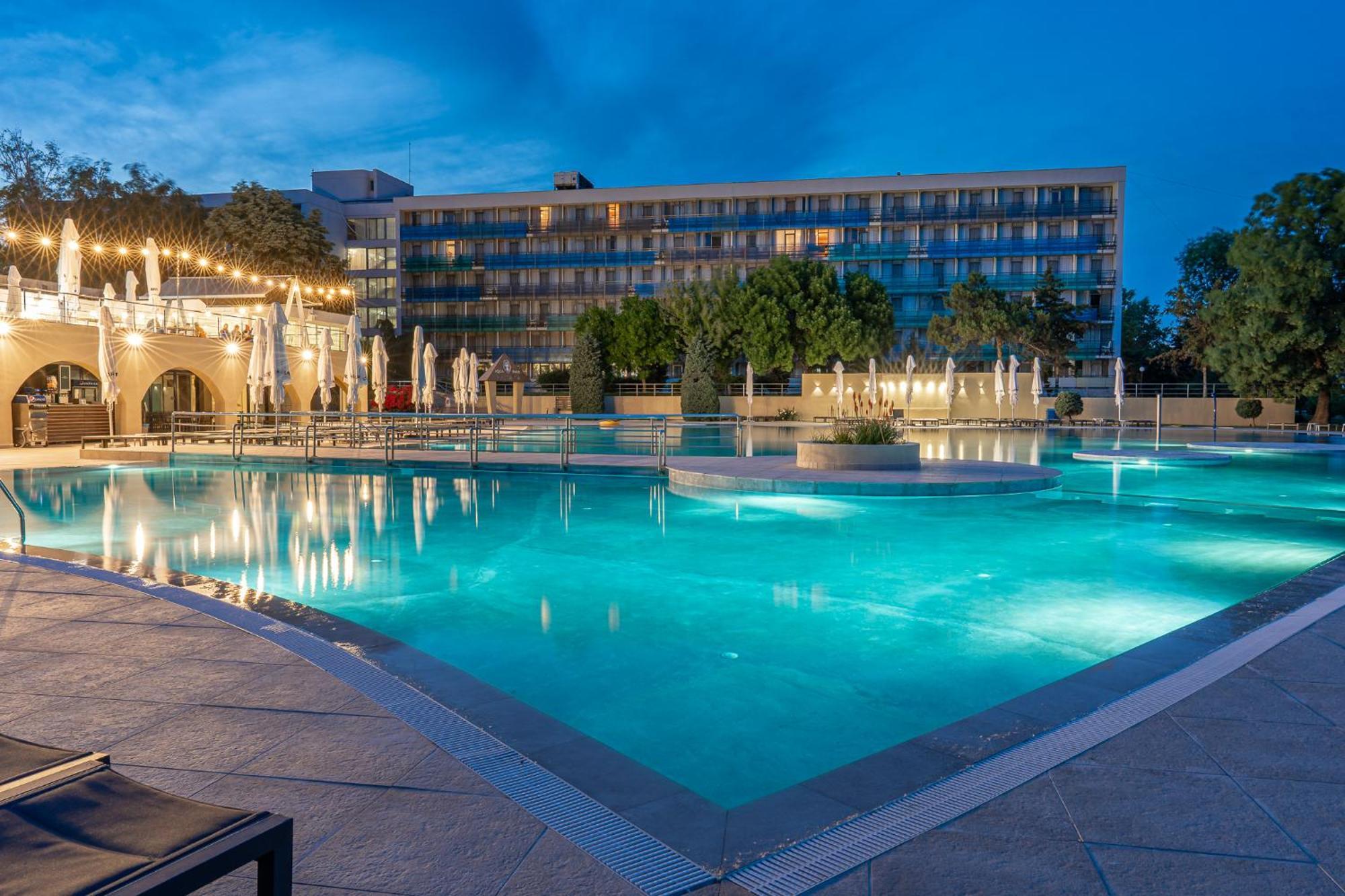 Safir Blue Resort Saturn Exterior photo