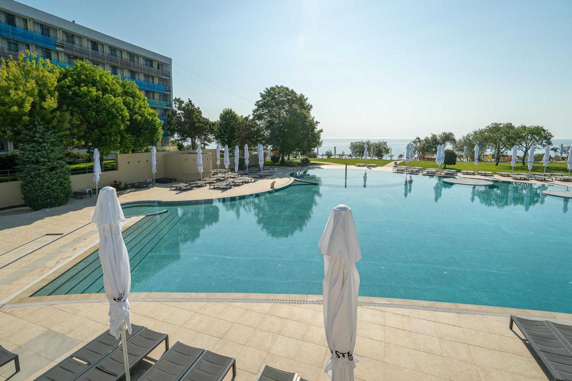 Safir Blue Resort Saturn Exterior photo