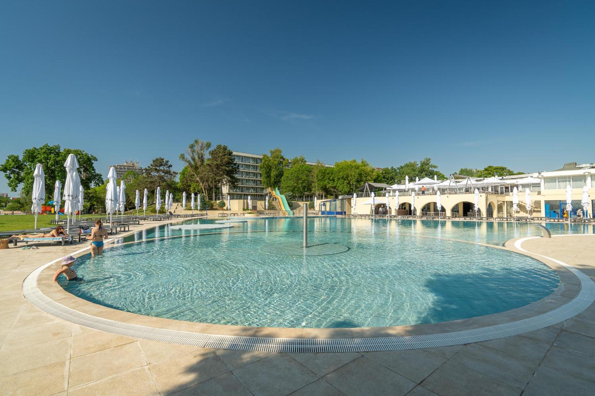 Safir Blue Resort Saturn Exterior photo