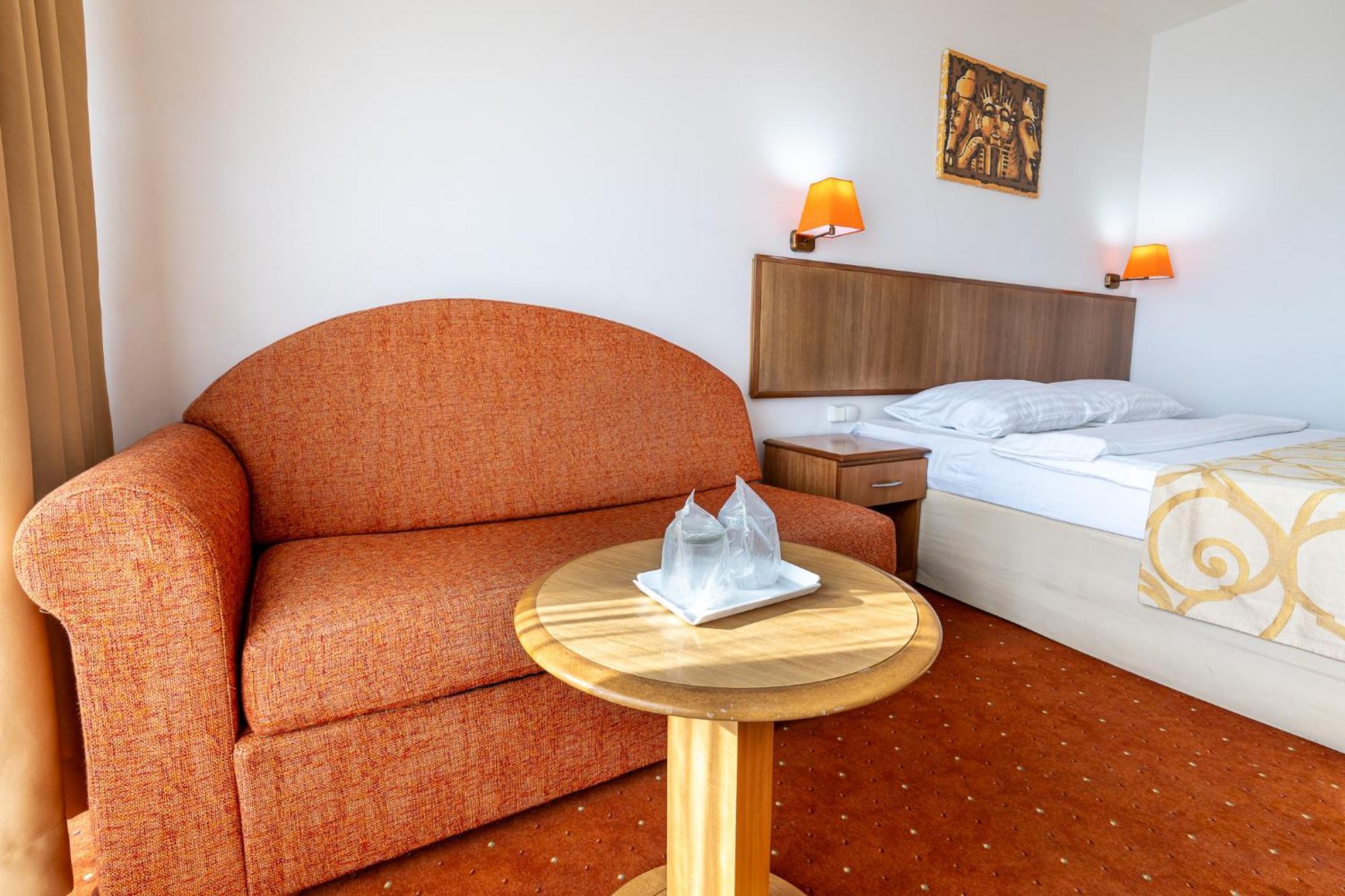 Safir Blue Resort Saturn Room photo